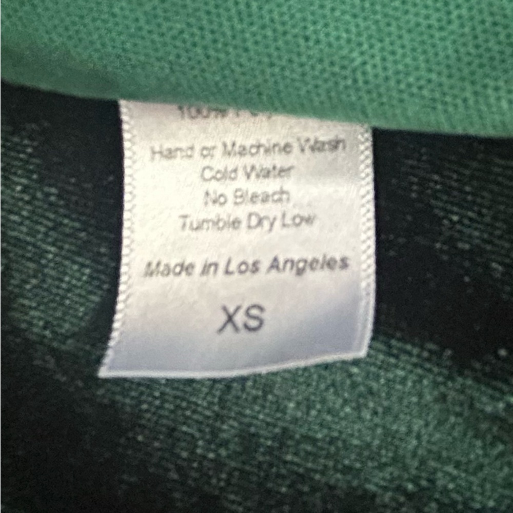 Elegant Dark Green One-Shoulder Dress - Picture 2 of 11